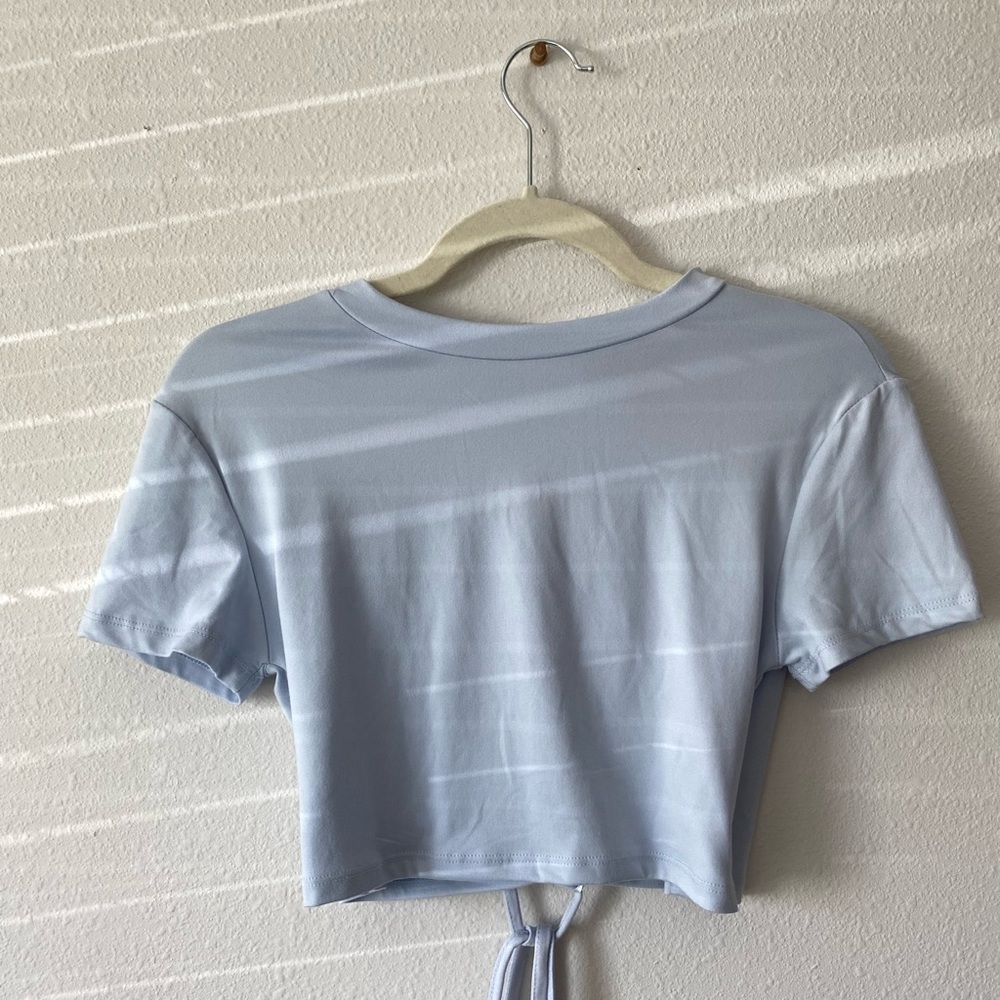 STREETWEAR SOCIETY Blue Crop Top with Tie Open Back Size: L
